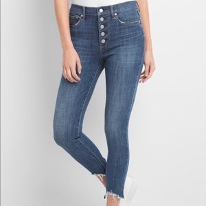 Gap - 360 Degree Stretch